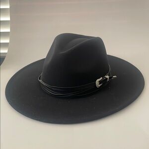 Stylish Black Wide-Brim Hat